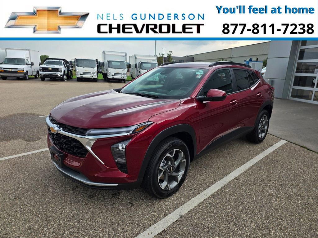2025 Chevrolet Trax LT photo 3