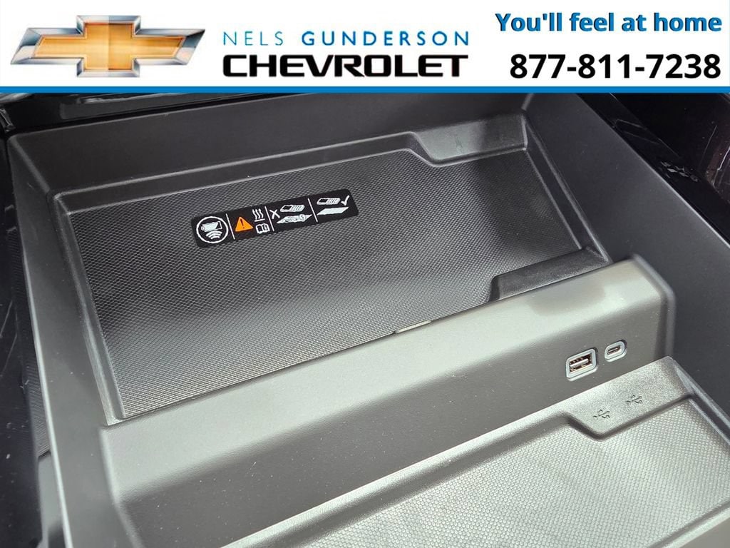 2026 Chevrolet Suburban High Country - Photo 33