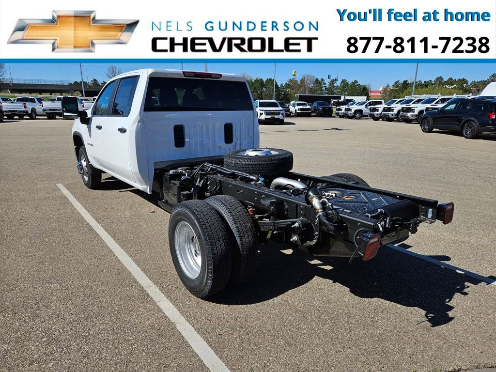 2025 Chevrolet Silverado 3500HD Work Truck photo 4