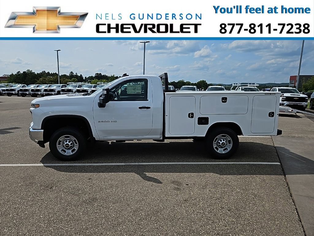 2024 Chevrolet Silverado 2500HD photo 3