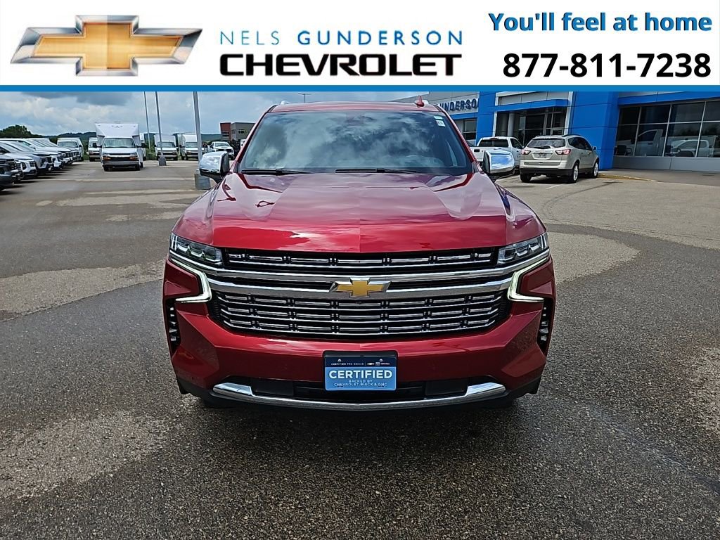 2021 Chevrolet Suburban Premier photo 2