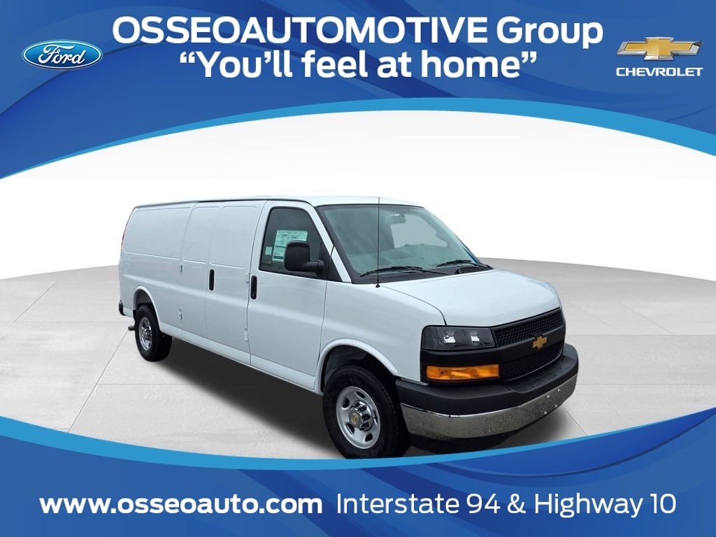 2026 Chevrolet Express 3500 Extended Work Van's photo