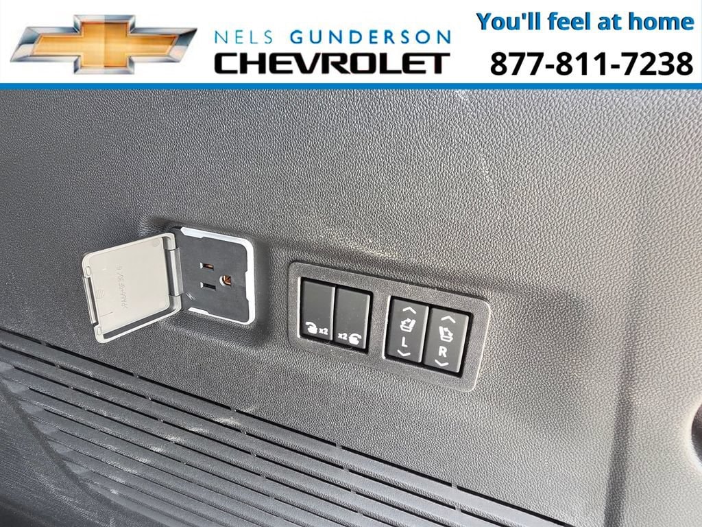 2026 Chevrolet Suburban High Country - Photo 11