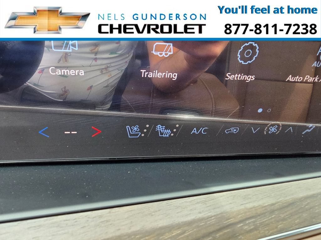 2026 Chevrolet Suburban High Country - Photo 31