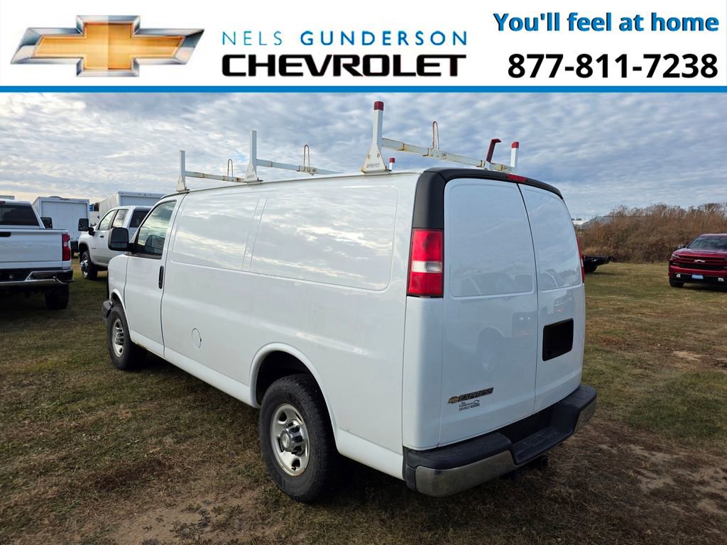 2017 Chevrolet Express Cargo 3500 Base Van photo 2