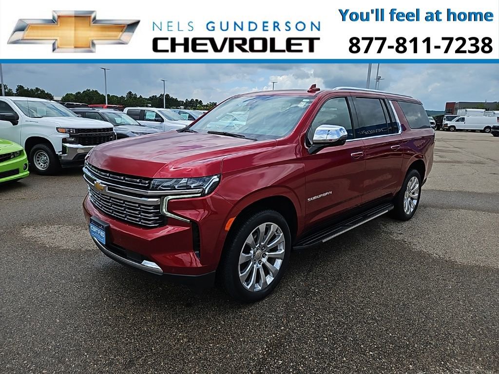2021 Chevrolet Suburban Premier photo 3