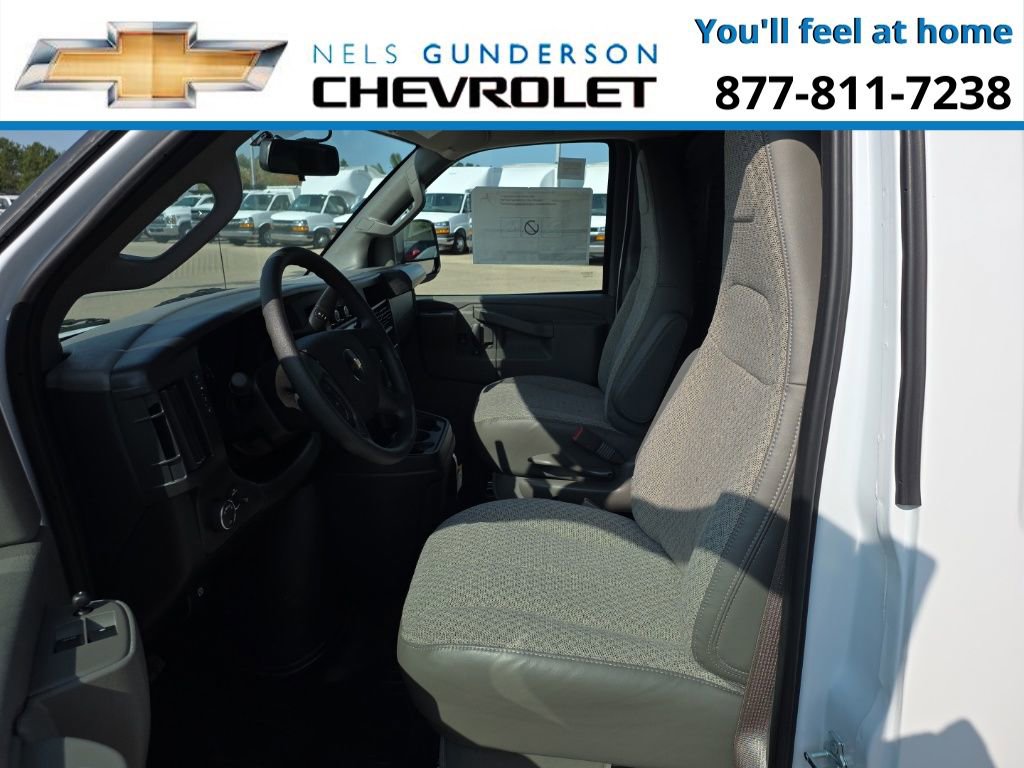 2025 Chevrolet Express Cargo Work Van - Photo 15