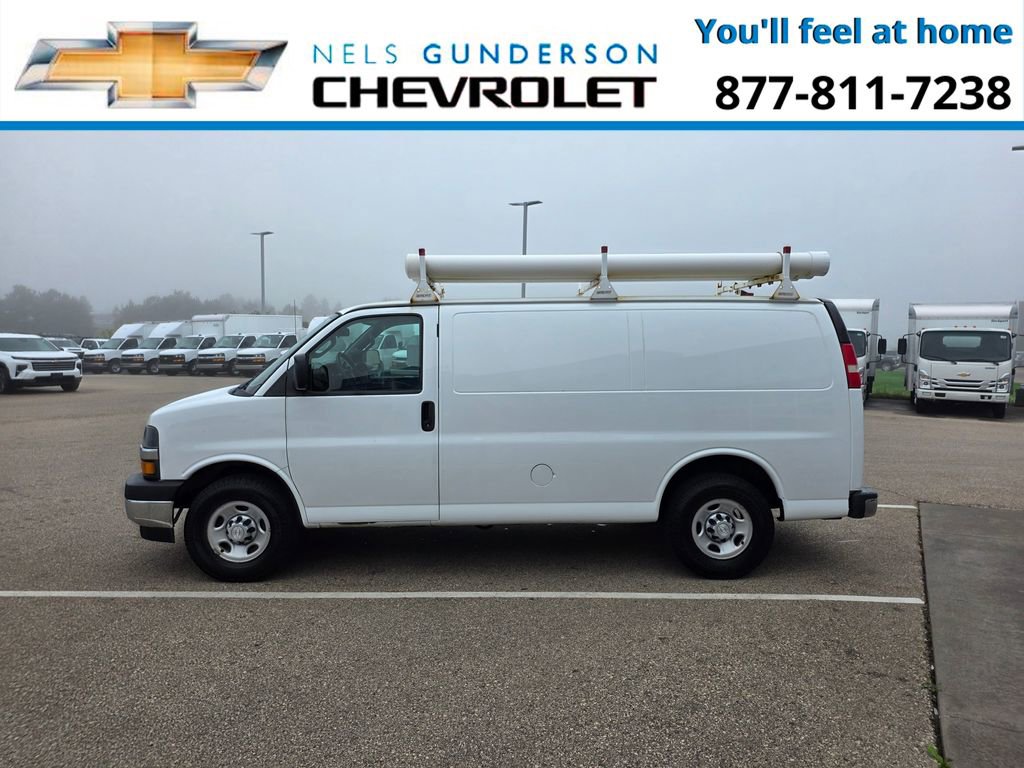 2017 Chevrolet Express Cargo 3500 Base Van photo 2