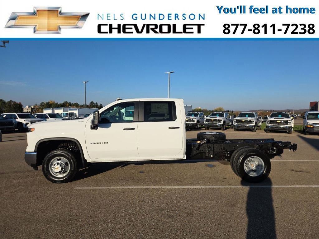 2026 Chevrolet Silverado 3500HD Work Truck photo 3