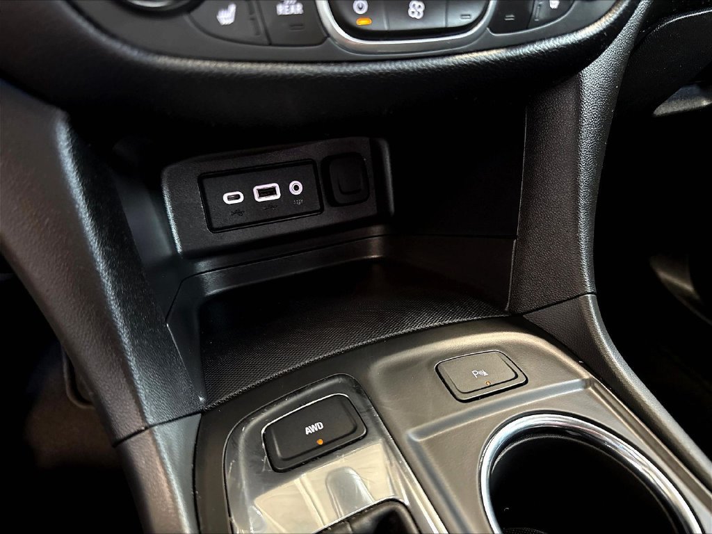 2024 Chevrolet Equinox LT - Photo 18