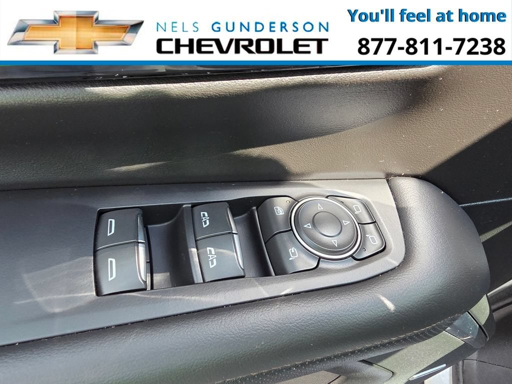 2025 Chevrolet Suburban High Country - Photo 21