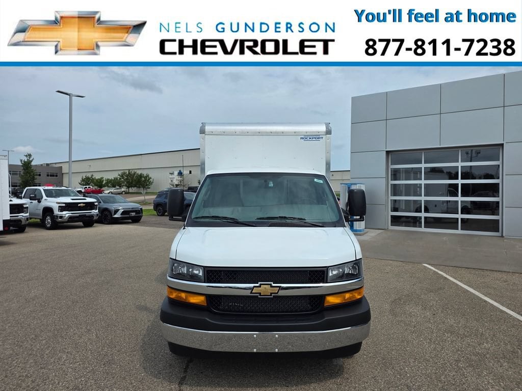 New 2026 Chevrolet Express Cutaway 3500 1WT Cutaway Van