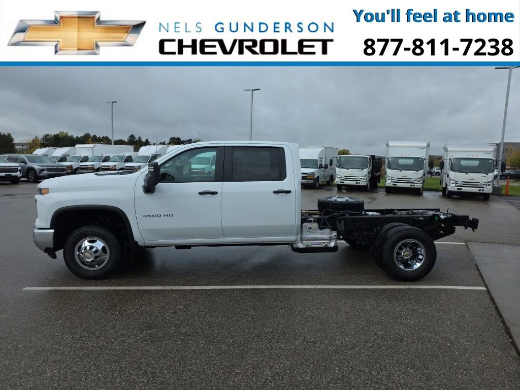 2026 Chevrolet Silverado 3500HD Work Truck photo 3