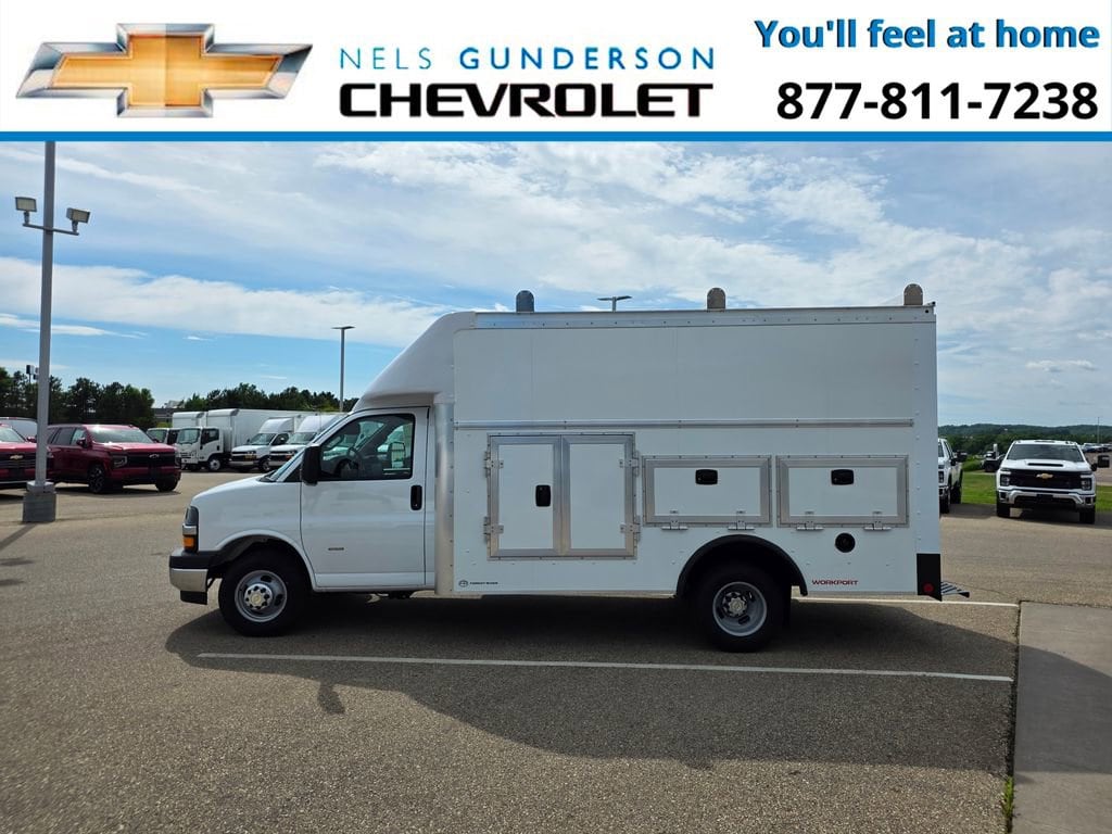 New 2026 Chevrolet Express Cutaway 3500 1WT Cutaway Van