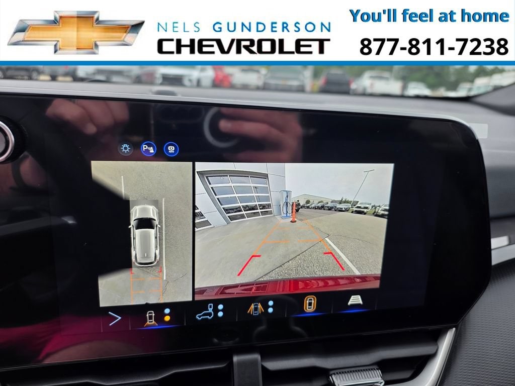 2027 Chevrolet Equinox LT - Photo 21