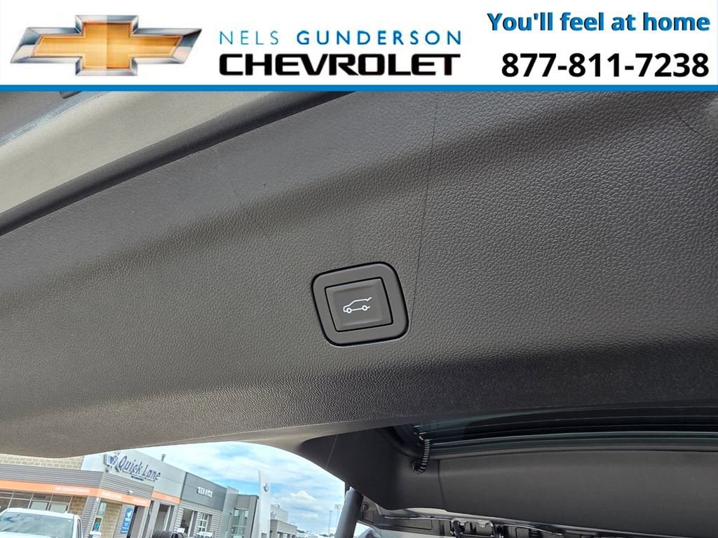 2026 Chevrolet Suburban High Country - Photo 12