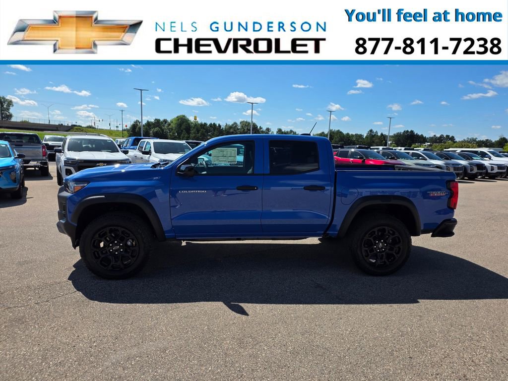 2026 Chevrolet Colorado Trail Boss photo 2