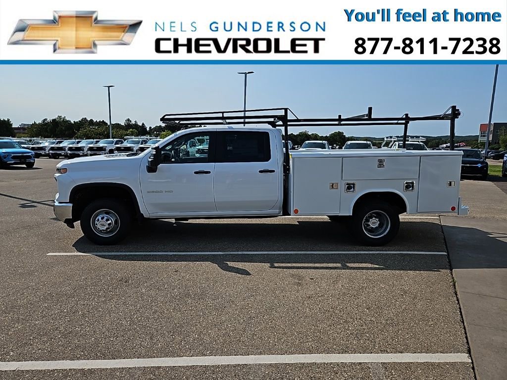 2024 Chevrolet Silverado 3500HD Work Truck photo 2