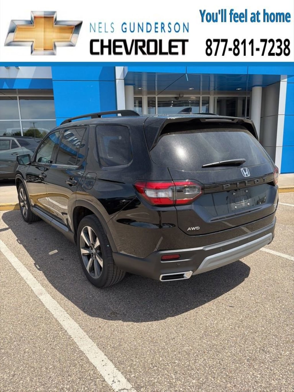 Used 2025 Honda Pilot Elite