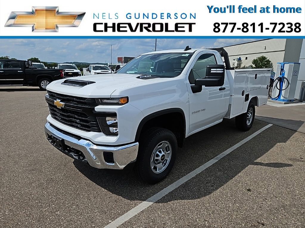 2024 Chevrolet Silverado 2500HD photo 2