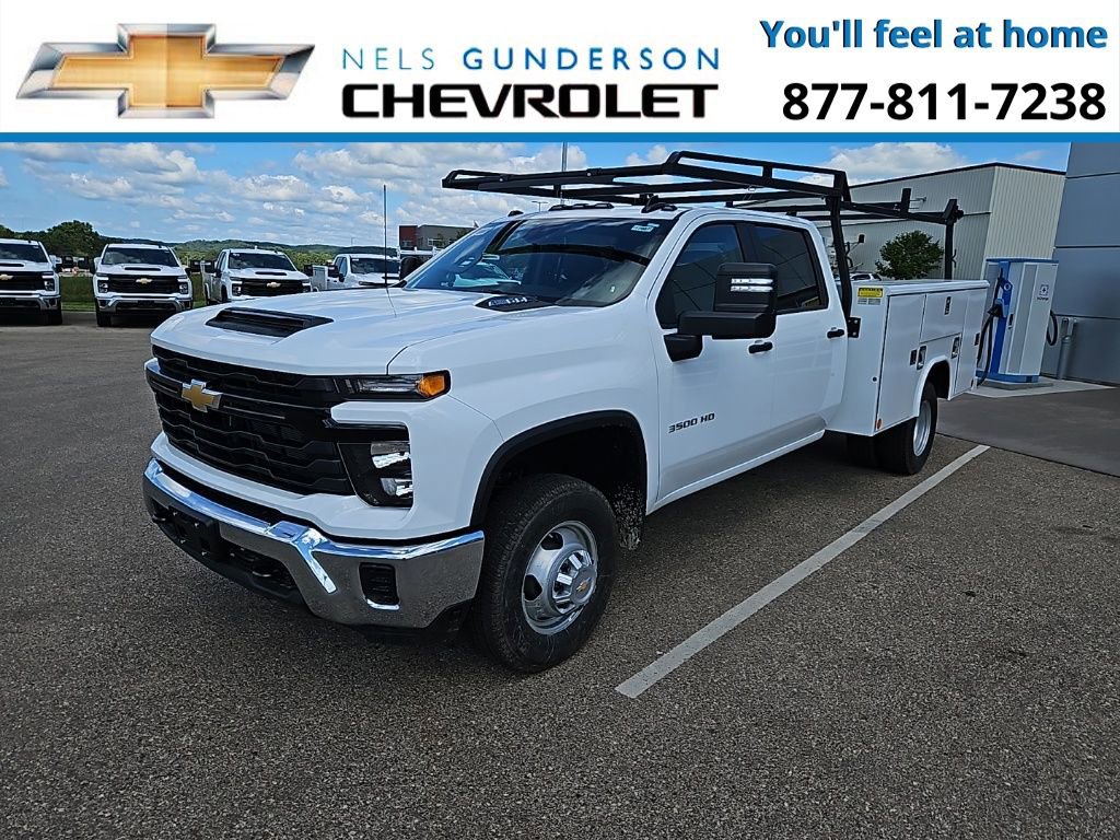 2024 Chevrolet Silverado 3500HD Work Truck photo 3