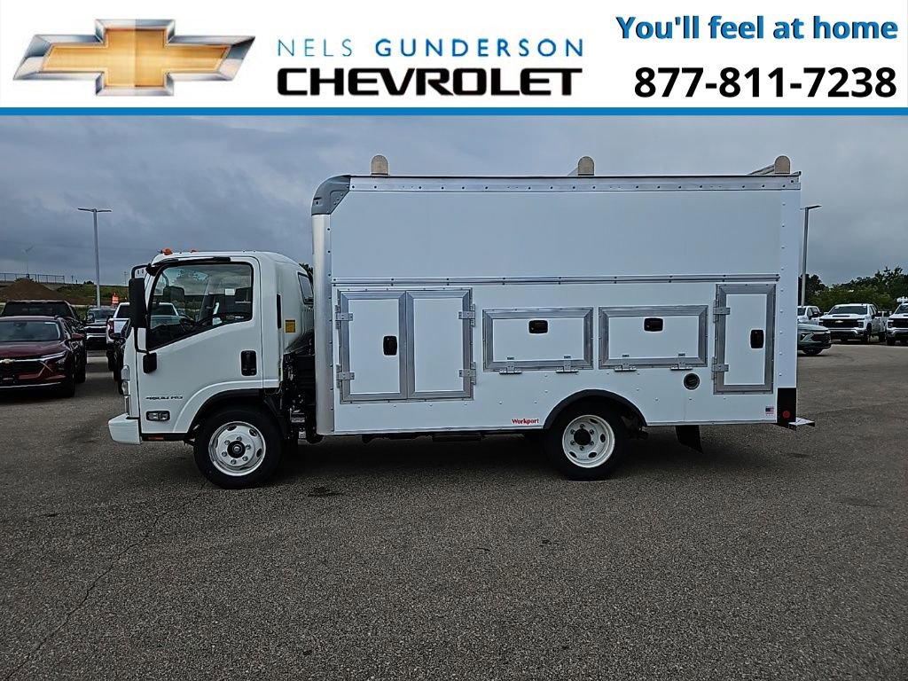 2025 Chevrolet Silverado 4500HD Base photo 3