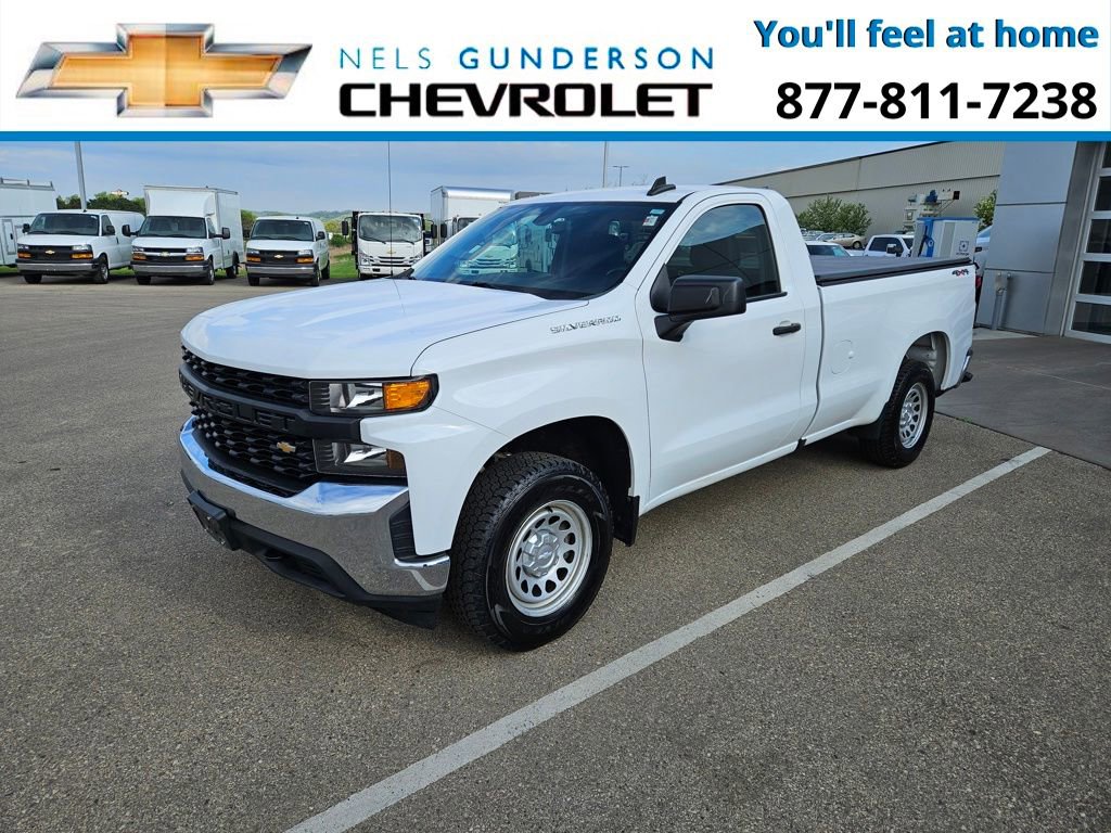 2021 Chevrolet Silverado 1500 photo 2