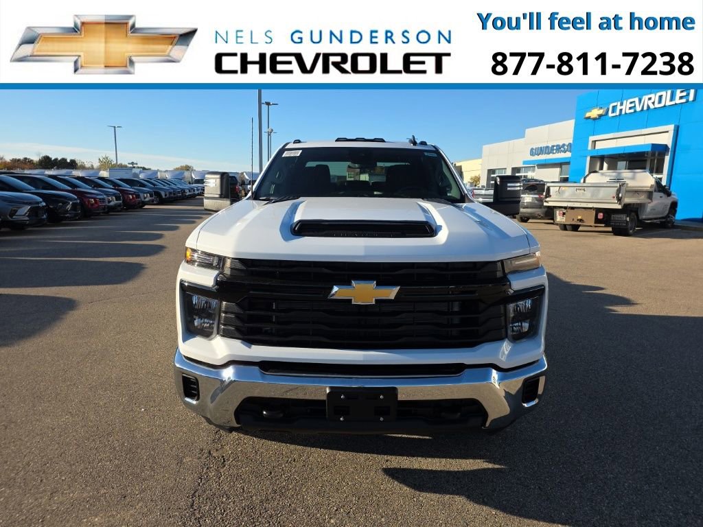 2026 Chevrolet Silverado 3500HD Work Truck photo 2