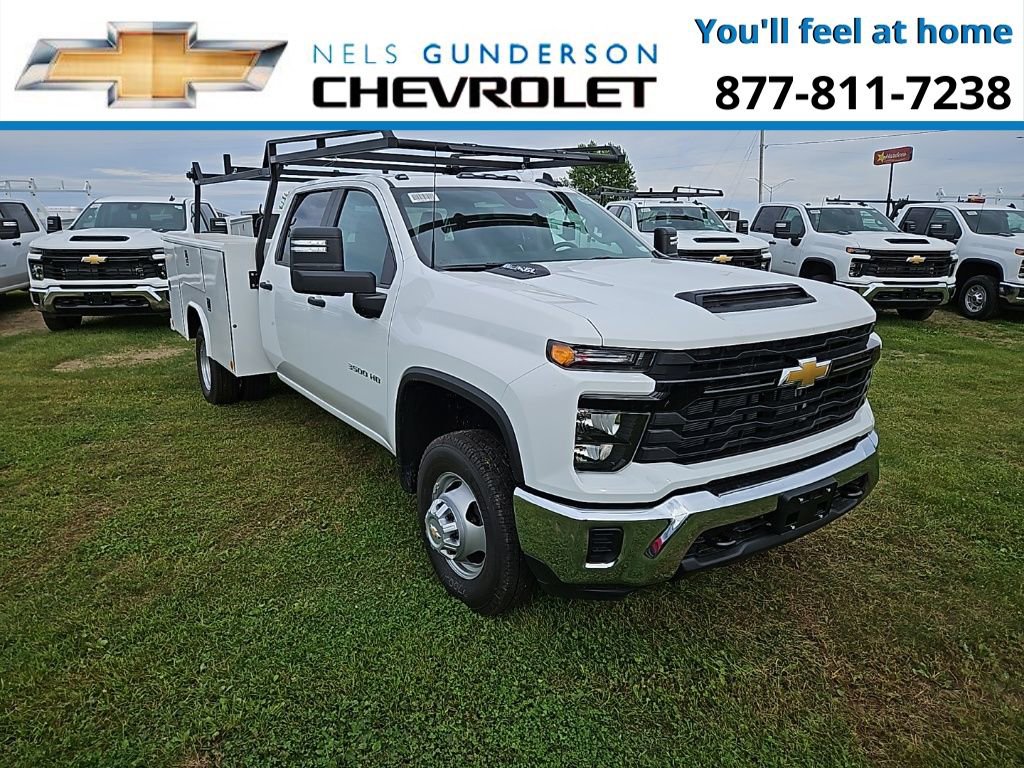 2024 Chevrolet Silverado 3500HD Work Truck photo 2