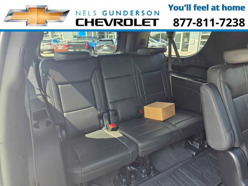 2025 Chevrolet Suburban High Country - Photo 13