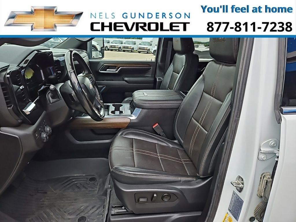 2024 Chevrolet Silverado 3500HD High Country - Photo 17