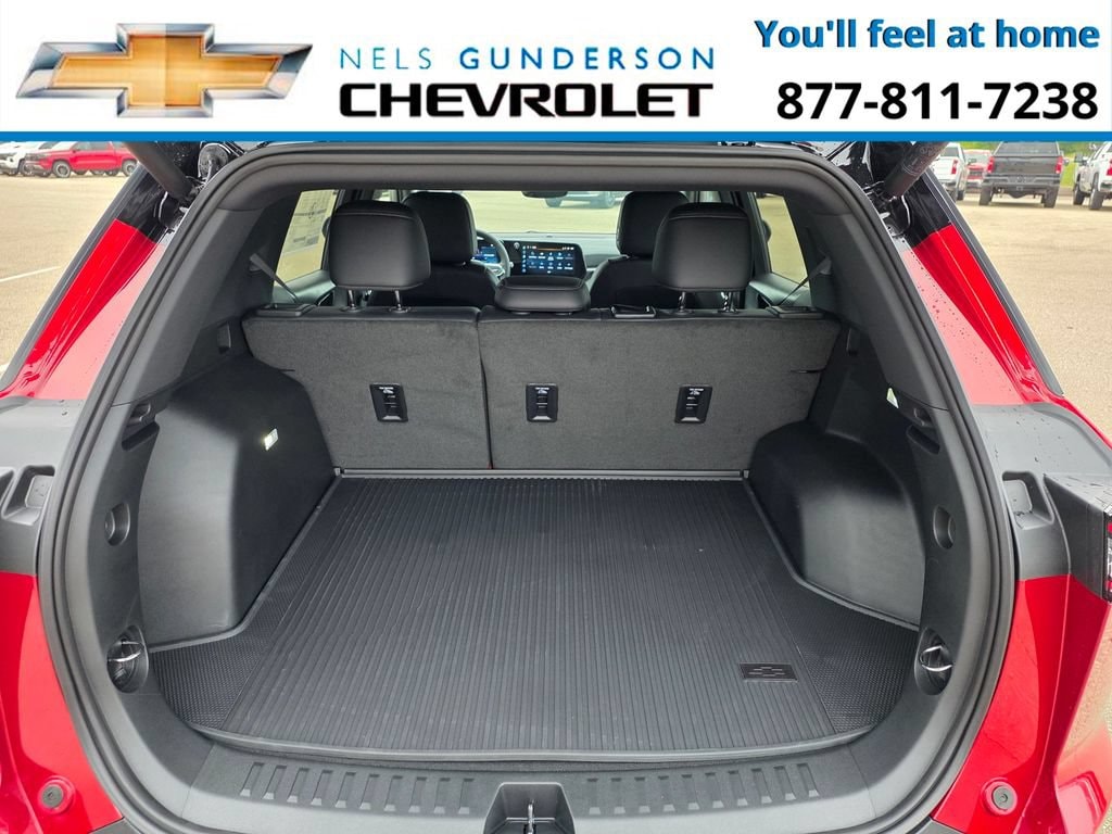 2027 Chevrolet Equinox LT - Photo 9