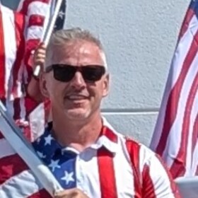 Staff member Tom Moll from ID_4677394ef64e