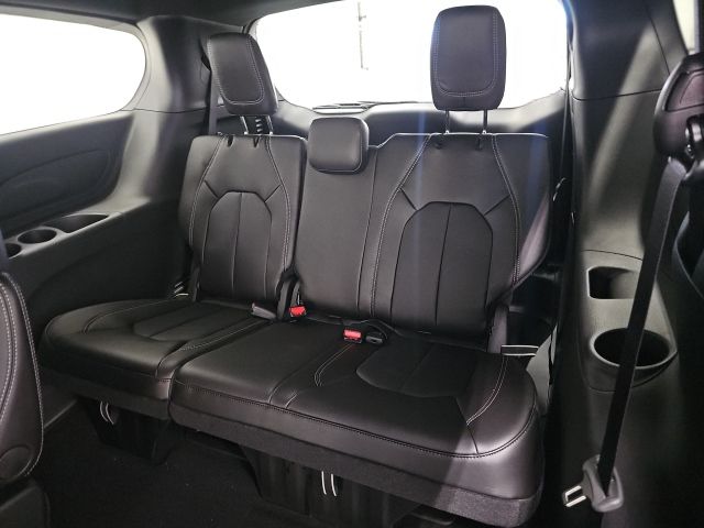2026 Chrysler Voyager LX - Photo 22