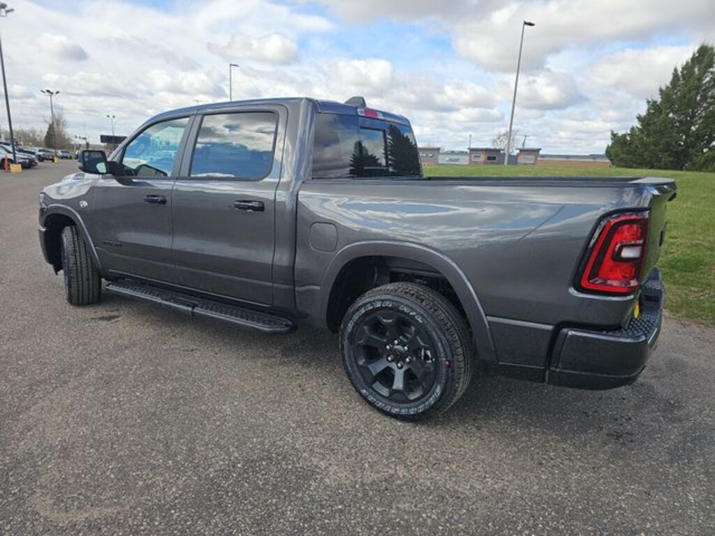 New 2026 Ram 1500 BIG HORN CREW CAB 4X4 5'7 BOX Pickup