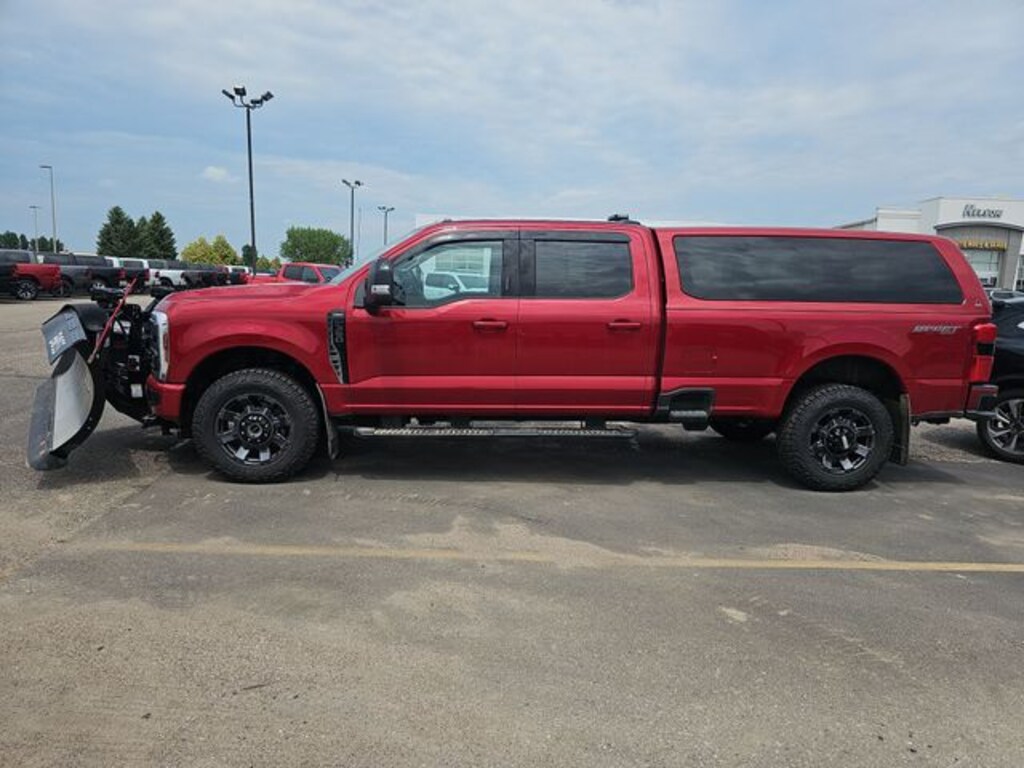 Used 2024 Ford F-350SD Lariat Truck