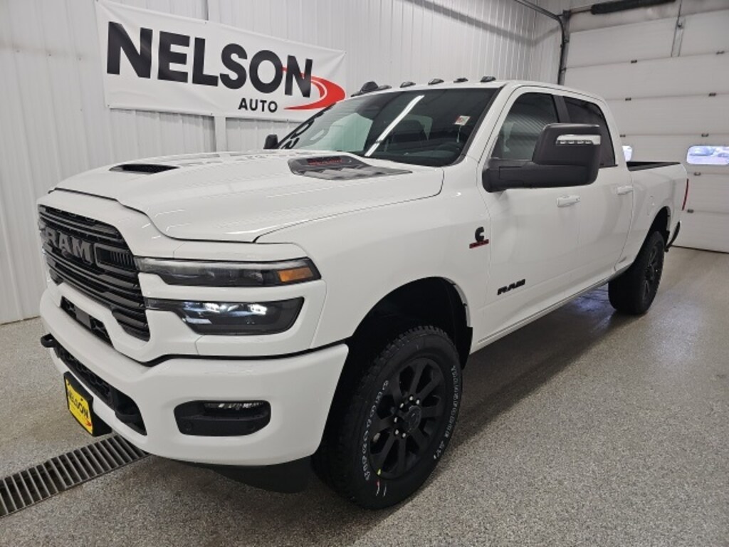 New 2026 Ram 3500 LARAMIE CREW CAB 4X4 6'4 BOX Pickup