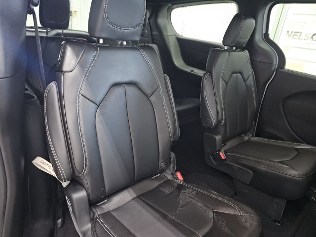 2026 Chrysler Voyager LX - Photo 16