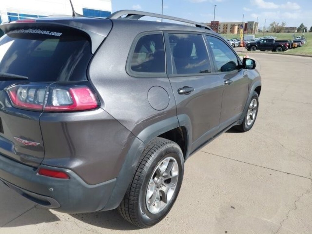 Used 2019 Jeep Cherokee Trailhawk SUV
