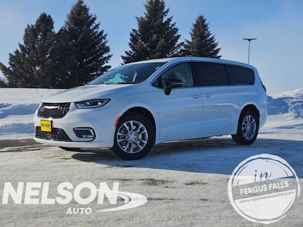 2026 Chrysler Pacifica SELECT AWD Passenger Van