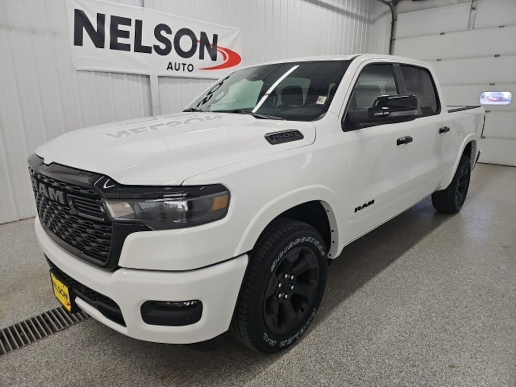 New 2026 Ram 1500 BIG HORN CREW CAB 4X4 5'7 BOX Pickup