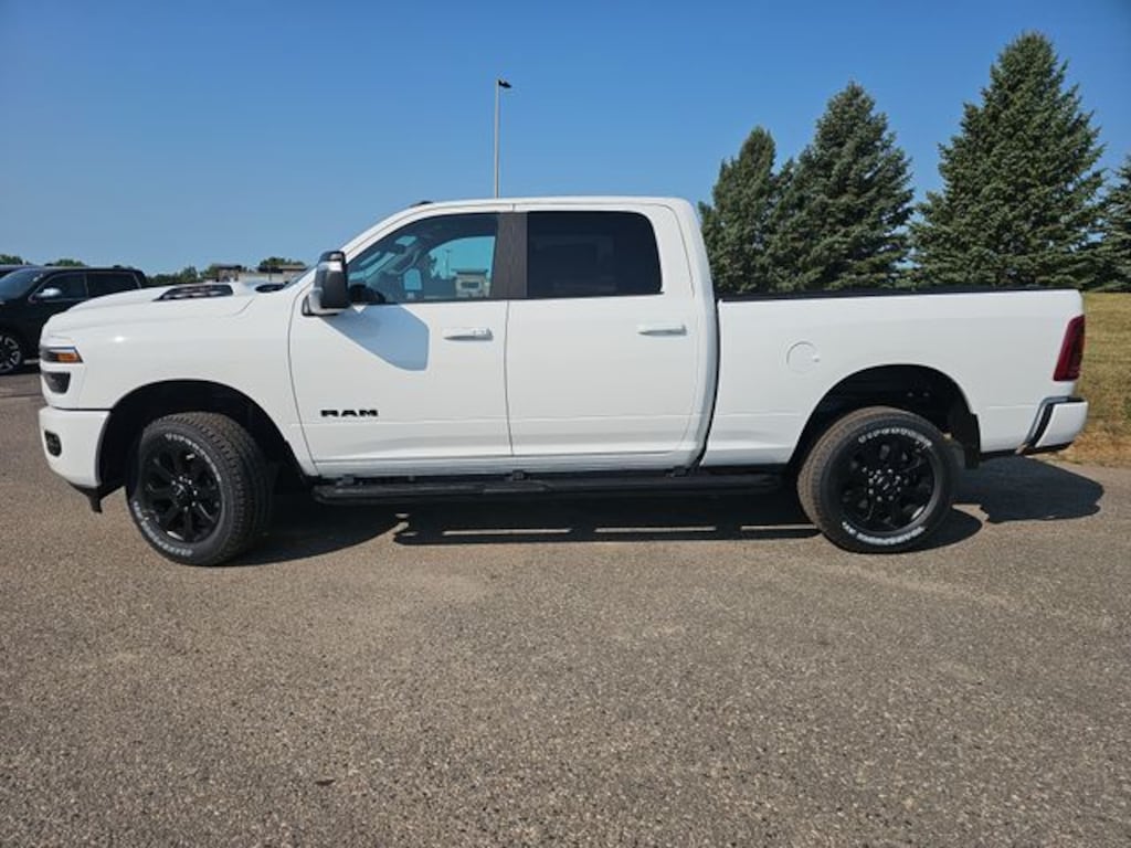 New 2026 Ram 2500 LARAMIE CREW CAB 4X4 Pickup