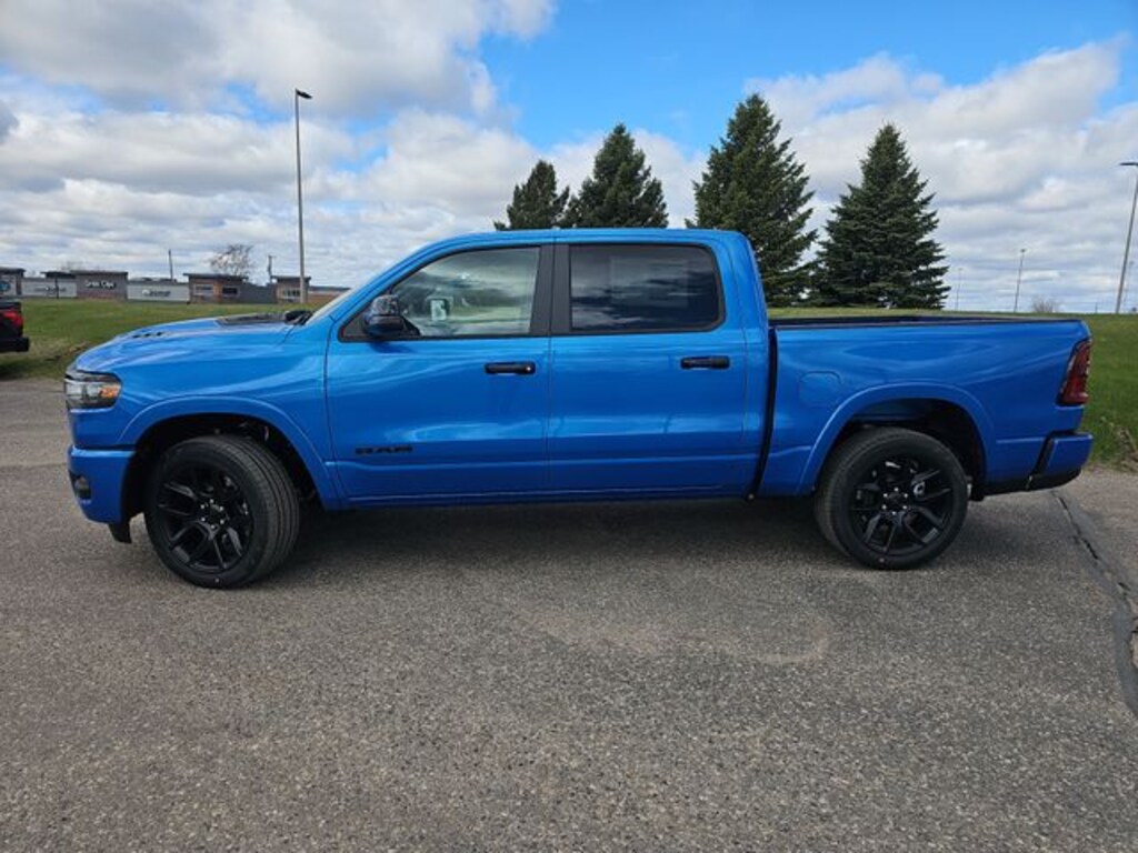 New 2026 Ram 1500 LARAMIE CREW CAB 4X4 5'7 BOX Pickup