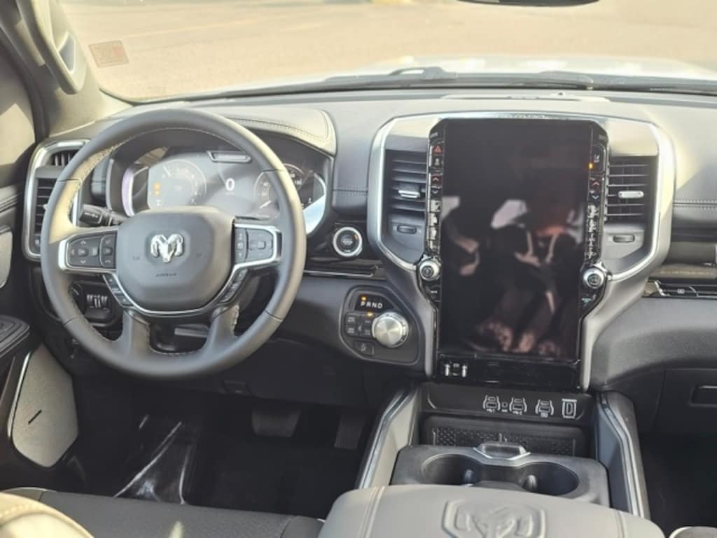 New 2026 Ram 1500 LARAMIE CREW CAB 4X4 5'7 BOX Pickup