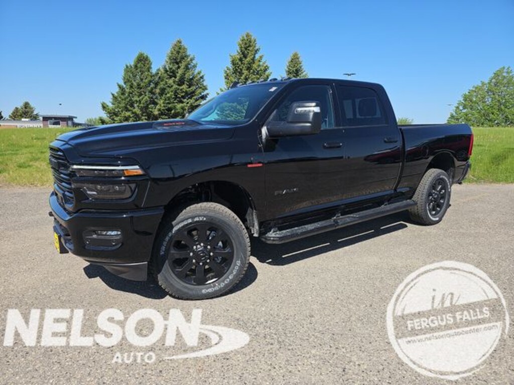 New 2026 Ram 3500 LARAMIE CREW CAB 4X4 6'4 BOX Pickup