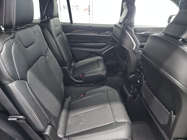 2025 Jeep Grand Cherokee L Overland - Photo 15