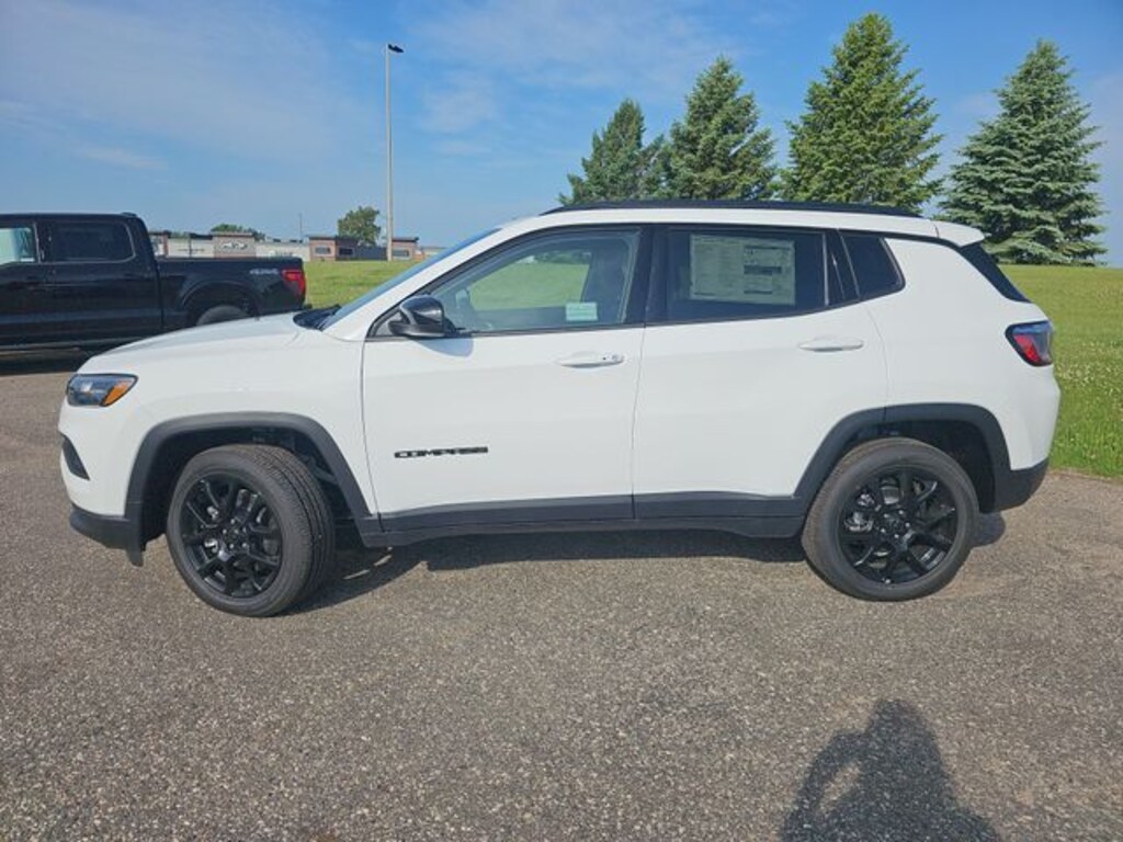 New 2026 Jeep Compass LATITUDE ALTITUDE 4X4 Sport Utility