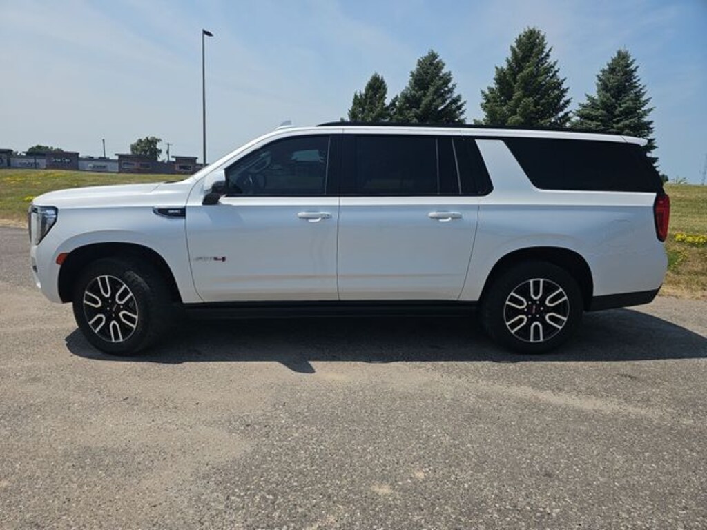 Used 2021 GMC Yukon XL AT4 SUV