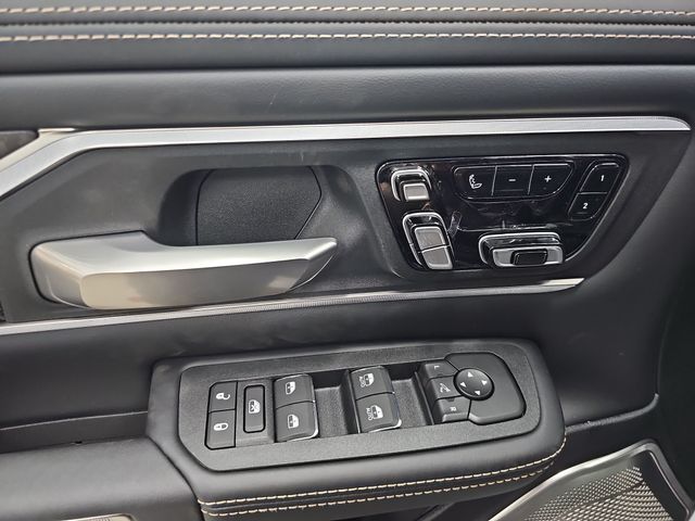 2026 RAM 1500 Tungsten - Photo 11