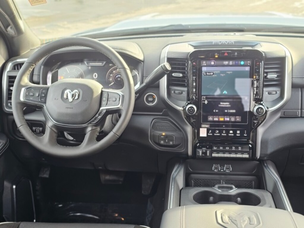 New 2026 Ram 3500 LARAMIE CREW CAB 4X4 6'4 BOX Pickup